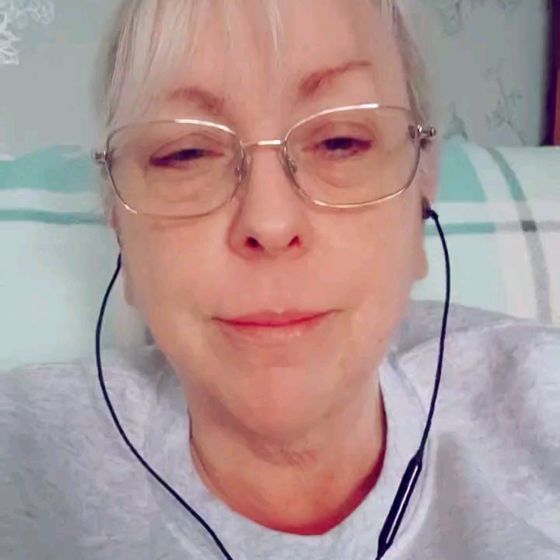 StarMaker: Bring out the singer in you!